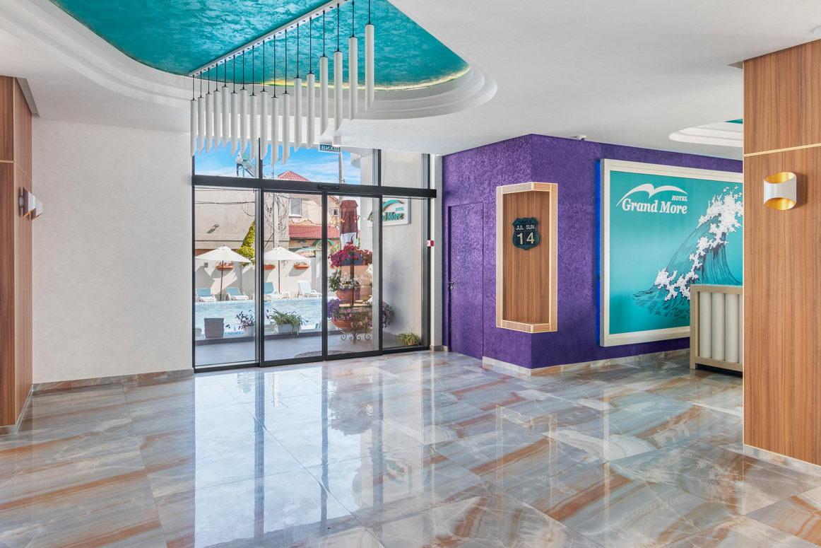 Hotel Grand More Zatoka Exterior photo
